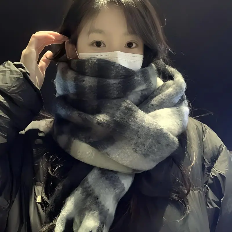 Cranta Komeia Knit Scarves Unisex-1