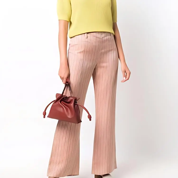 LOEWE Flamenco Clutches-3