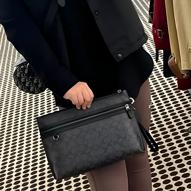COACH Coated Canvas Clutch Large Size Unisex Black-2