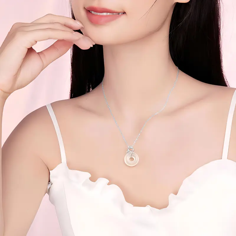 Emerald Chalcedony Necklaces Women's-1