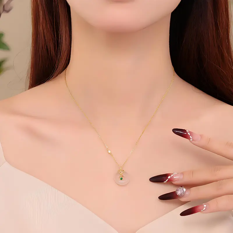 Emerald Chalcedony Necklaces Women's-1