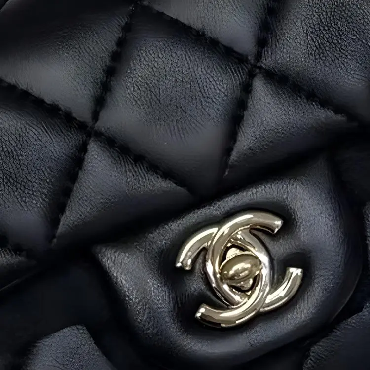 CHANEL Classic Flap CF Fanny Packs-1