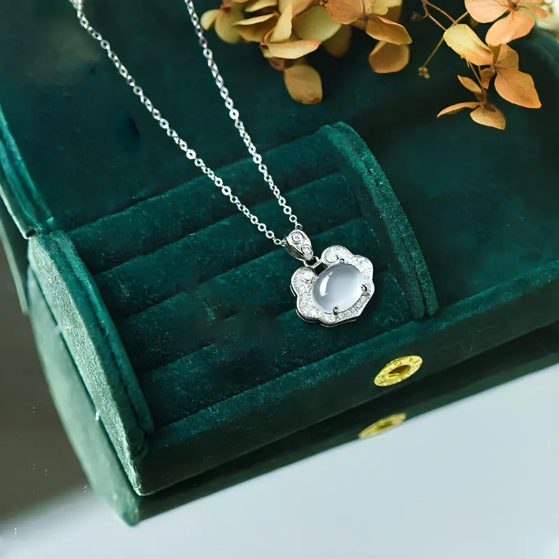 Emerald Chalcedony Jade Necklaces Women's-3
