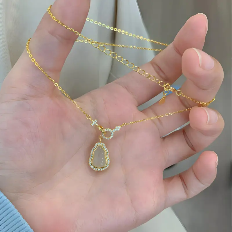 Emerald Chalcedony Necklaces Women's-3