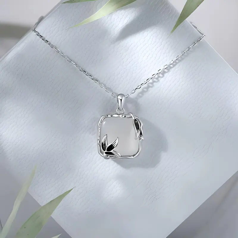 Emerald Chalcedony Necklaces Women's-3