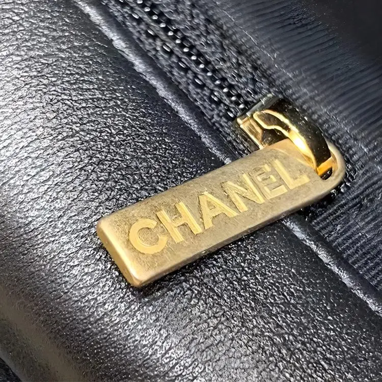 CHANEL Lambskin Flap Bag Hanger, Shoulder Bag, Crossbody Bag Trumpets Women's Black-1