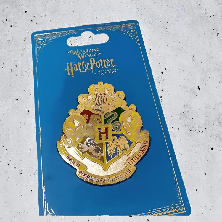Universal Studios Harry Potter Hogwarts Magic Preppy Gryffindor Slytherin And Ravenclaw Houses Badges-2