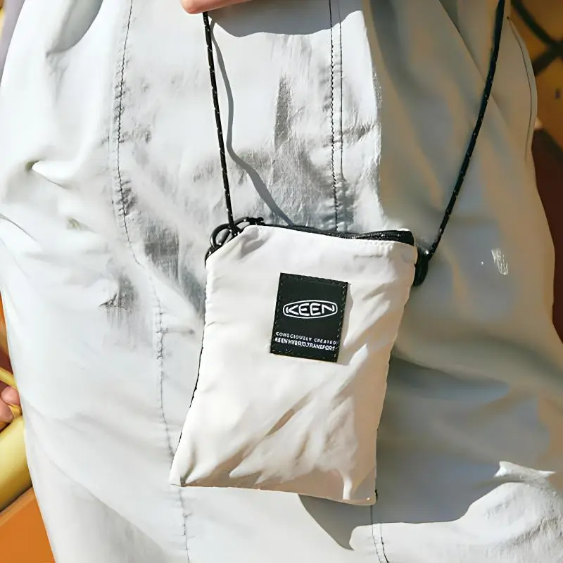 KEEN Nylon Shoulder Bag Crossbody Bag Unisex White-4