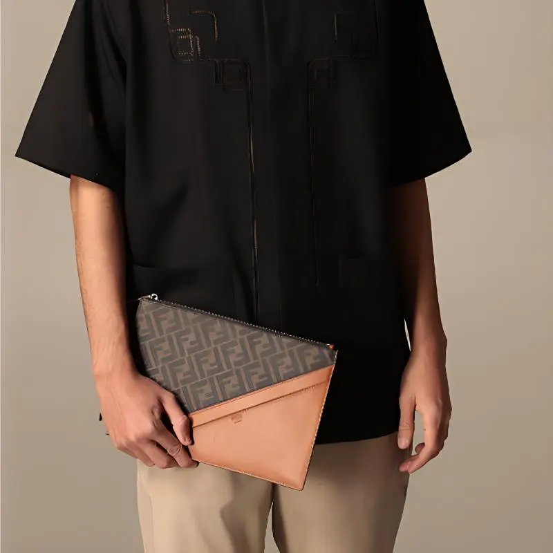 FENDI Clutches-4