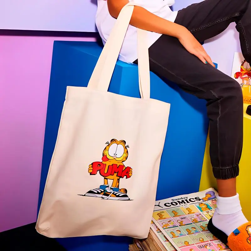 PUMA GARFIELD SHOPPER Canvas Handbag Regular Unisex White-4