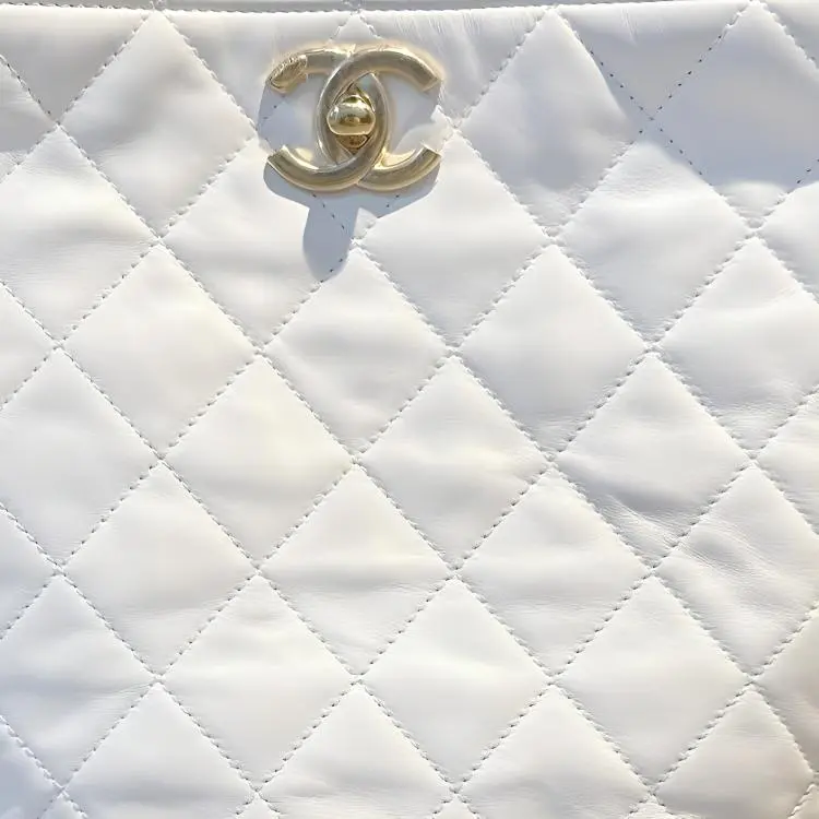 CHANEL Sheepskin Bucket Bags Crossbody Bag, Shoulder Bag Women's Milk White-1