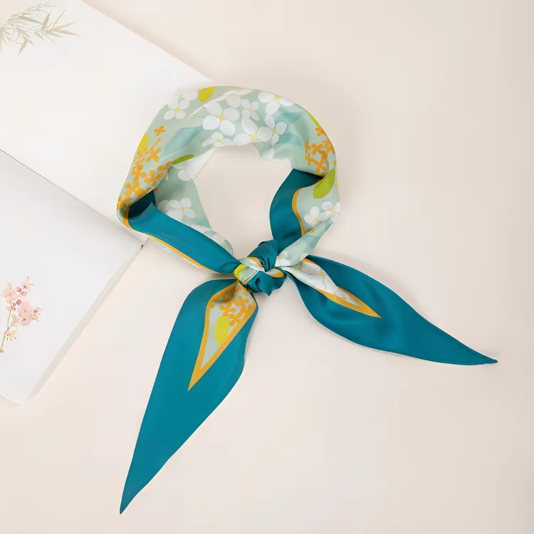 SUZHOU MUSEUM Mulberry Silk Scarves Women's Green/Yellow-2