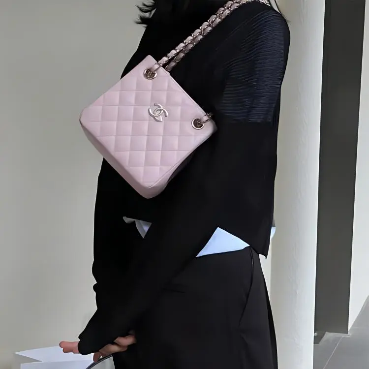 CHANEL Cow Leather Tote Bag, Shopping Bag, Crossbody Bag, Shoulder Bag Mini Women's Cherry Blossom Pink-3