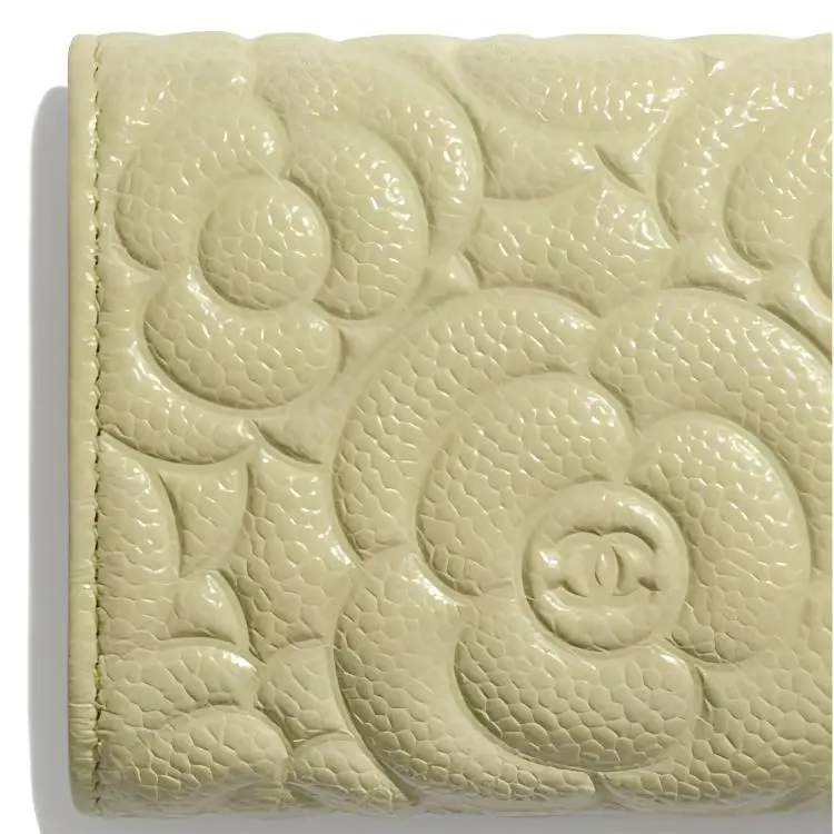 CHANEL Cow Leather Wallet Unisex Green-4