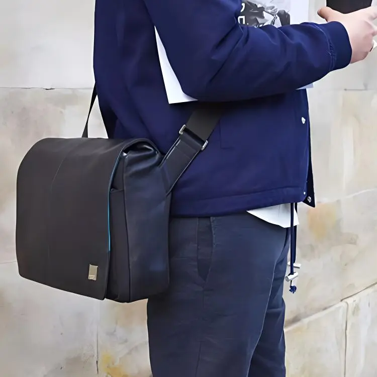 KNOMO Cow Leather Shoulder Bag, Crossbody Bag Regular Men's Black-2