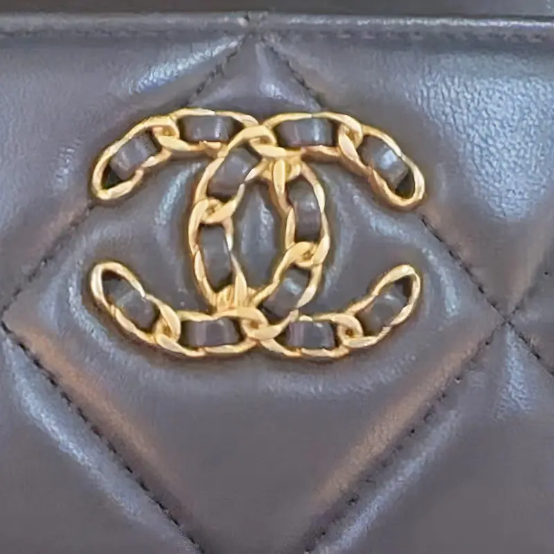 CHANEL 19Bag Lambskin Card Sleeve Card Holder Women's Dark Gray-1