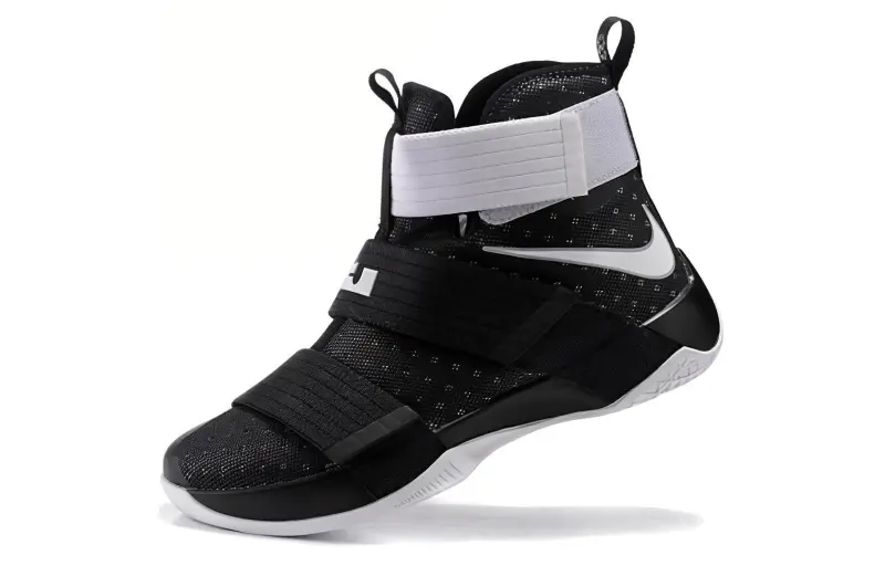 Nike LeBron Zoom Soldier 10 Team Bank Black-1
