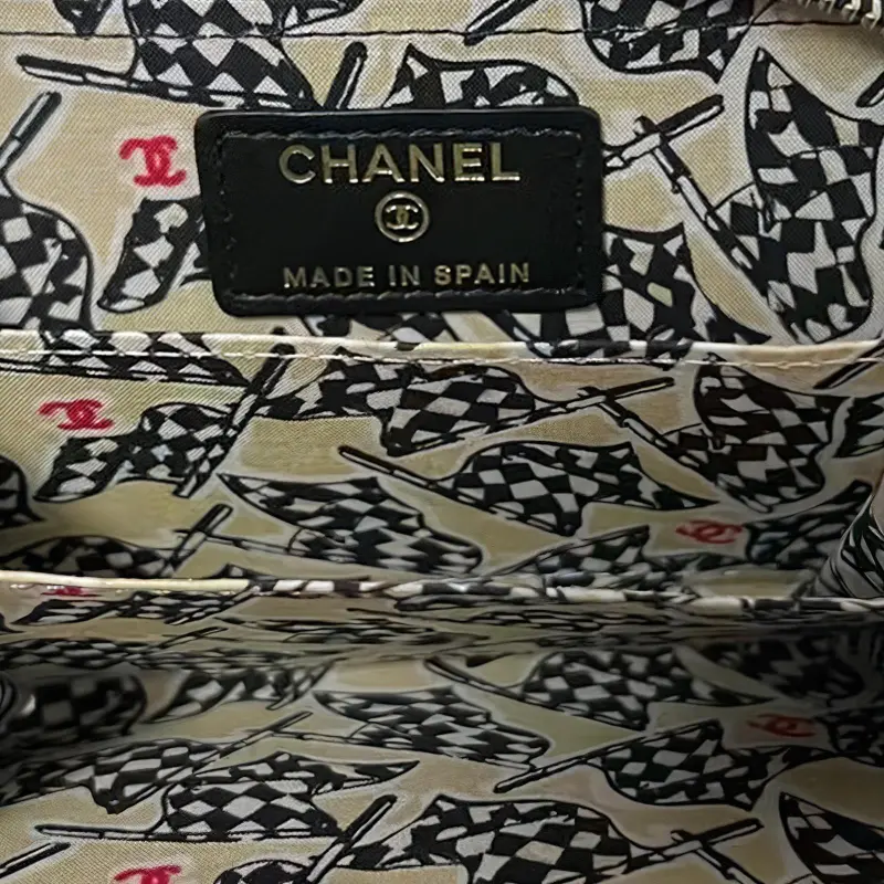 CHANEL Grain Embossed Litchi Grain Calfskin Key Pouch Card Holder Coin Purse Trumpets Women's Black-2