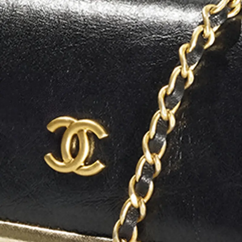 CHANEL Calfskin Crossbody Bag Clutch Women's Black & Gold-4