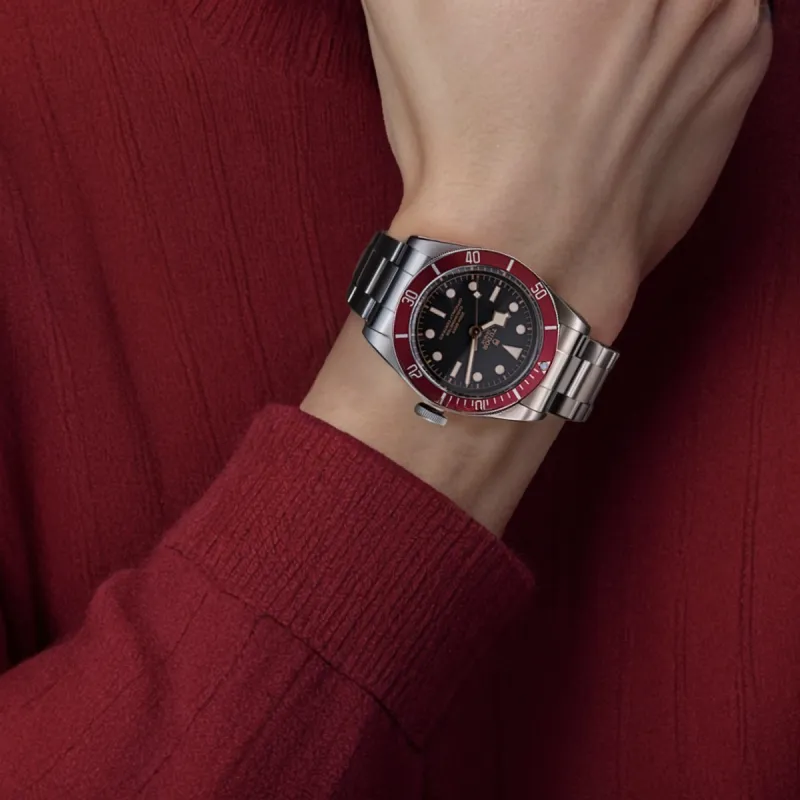 TUDOR Black Bay M79220R-4
