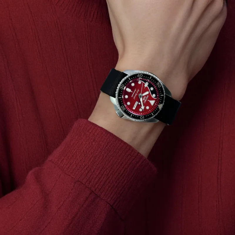 SEIKO Queen Collaboration Limited Edition Mechanical Movement Nylon Strap Watch Men's Watches Red Watch Dial-3