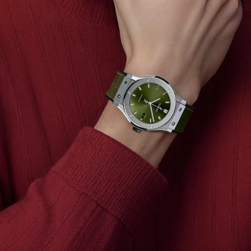 HUBLOT CLASSIC FUSION Collection Automatic Mechanical Movement Men's Watches Watch 42mm Green Dial Titanium Watch Case-4