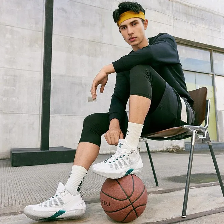 QIAODAN Anti Slip And Wear Resistant Breathable Low Top Basketball Shoes Men's White-2