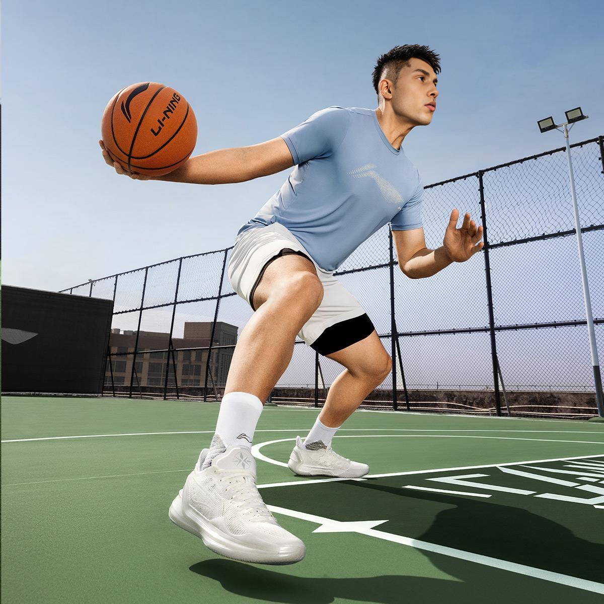 LiNing Blade 4V2 Cushioning Slip Resistant Support