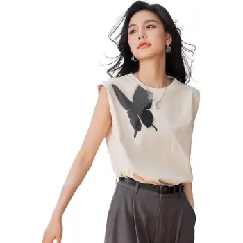 La Chapelle T Shirt Women's Image Color
