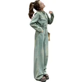 Fele.d Jumpsuit Women's Image Color