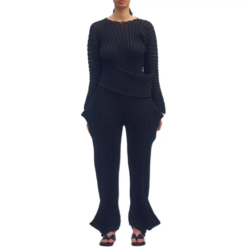 ISSEY MIYAKE T Shirt Women's Black-3