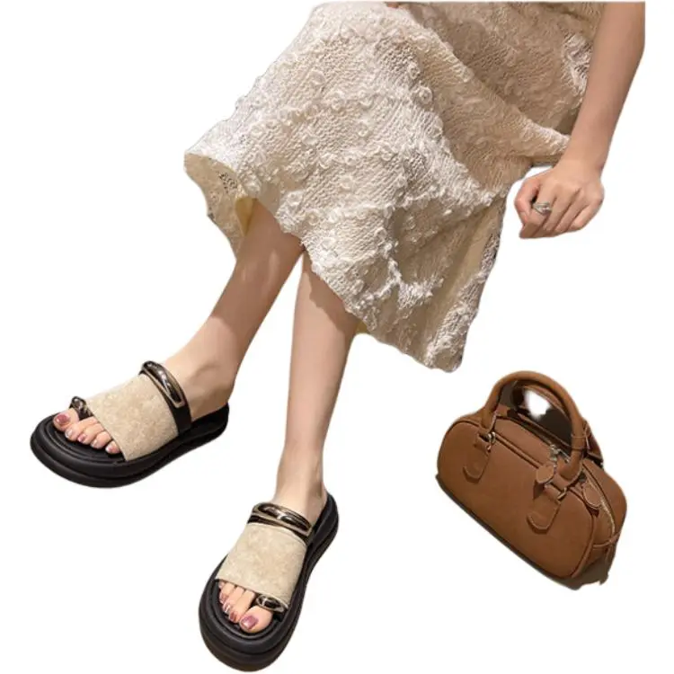 Yamada Hyakuju Slippers / Home Slippers-1