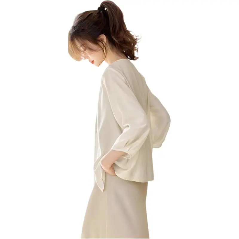 Mo Han Yi Mei Cropped Coat Women's Light Beige Apricot-2
