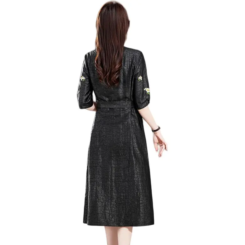 Yi Mengyuan Silk Short Sleeved Dress Women's Black-1