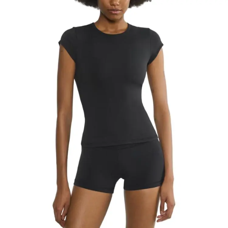 ARITZIA T Shirts Women's Black/Black-1