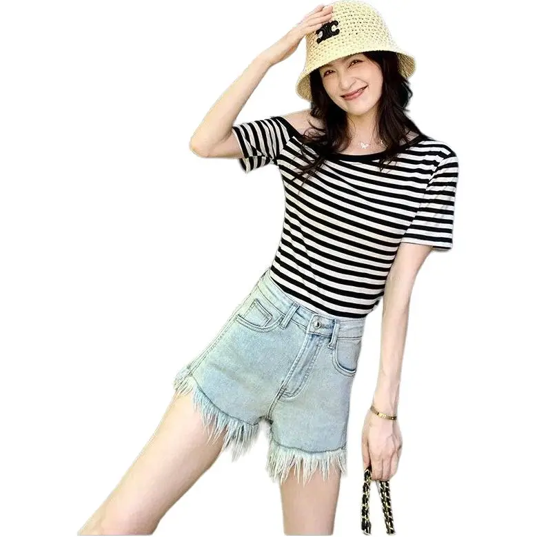 The Temptation Of The Muse T Shirt Women's Black White-2