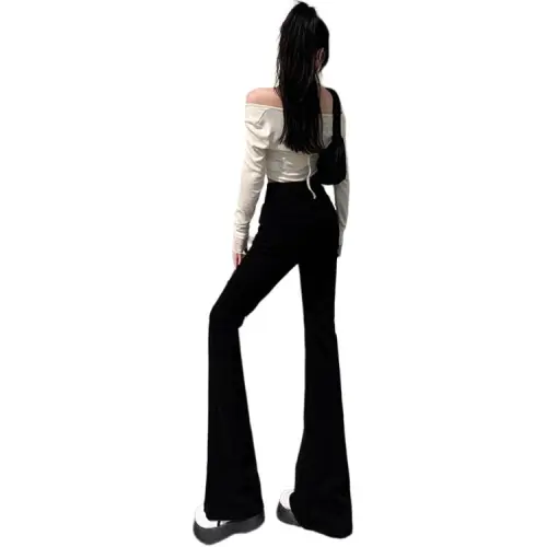 The New Age Family Jeans Women's