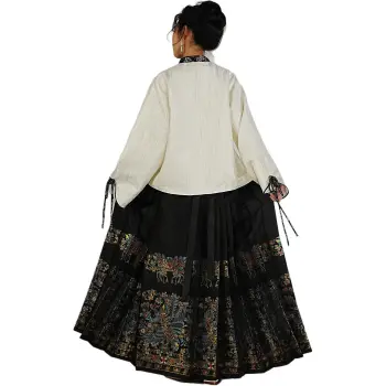 XINGHEHANGE New Chinese Style Mamianqun Long Sleeved Shirt Women's Apricot