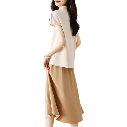 Mo Han Yi Mei Skirt Set Women's Apricot Above, Coffee Below