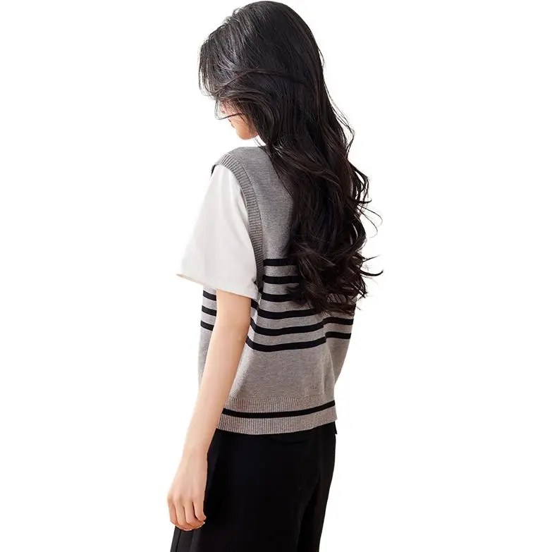 La Chapelle Knitwear Women's Gray Stripes-3