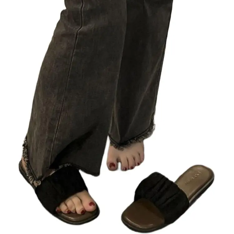 Qiao Anju Slippers Brown, Black Ecru-9