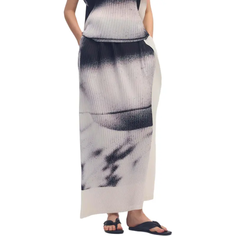 ISSEY MIYAKE Casual Long Skirt Women's Black White-3