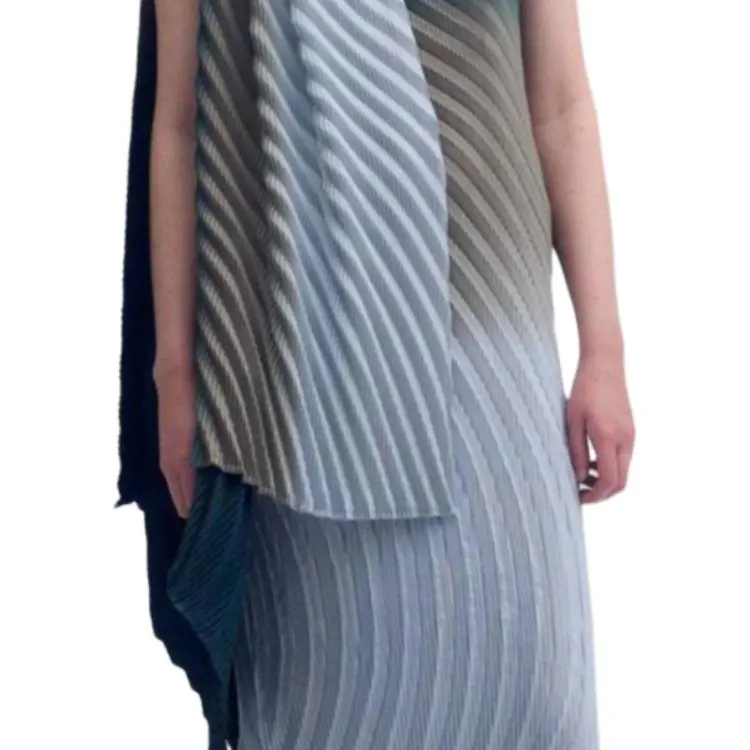 ISSEY MIYAKE Nuance Pleats Midi Dress-3