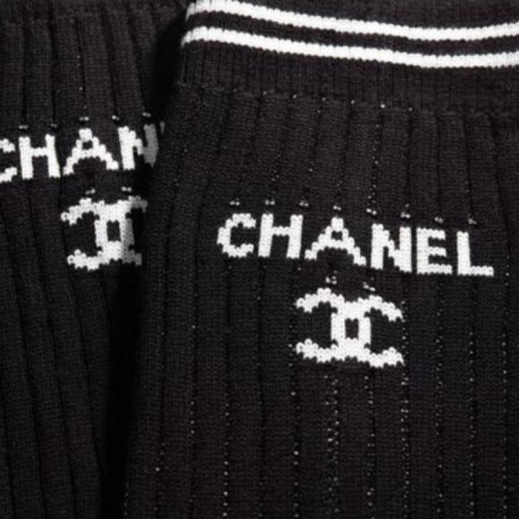 CHANEL Women's Mid-Calf Socks - Cheap Rcj Jordan Outlet