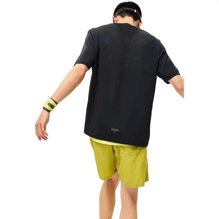 LINING Running Collection T Shirts Men Black-2