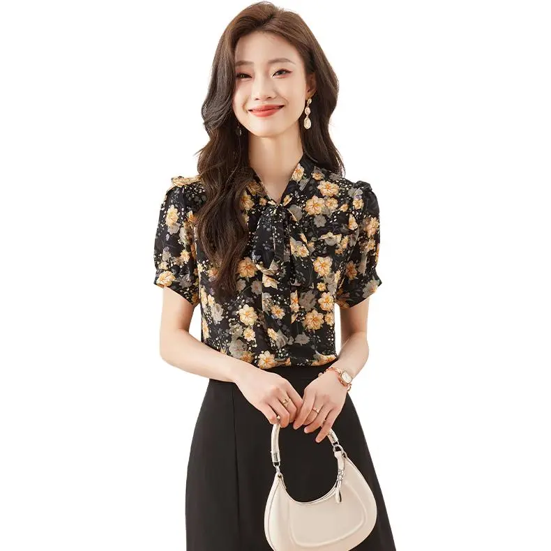 La Chapelle Shirts Women's Black Floral-3
