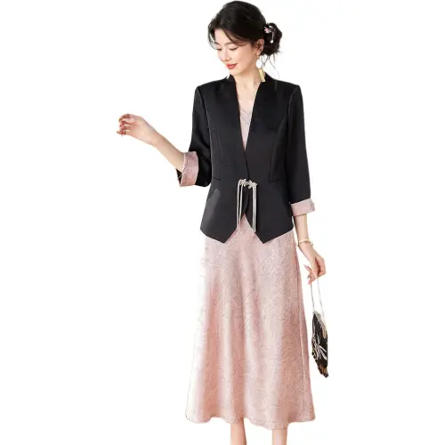 Like The Age Of Water Long Sleeved Dresses Women's Pink