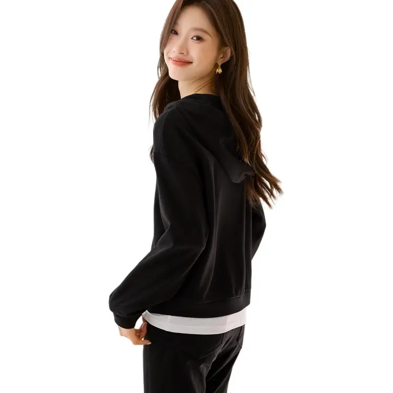 Mo Han Yi Mei FW24 Sweatshirt Women's Black & White-5
