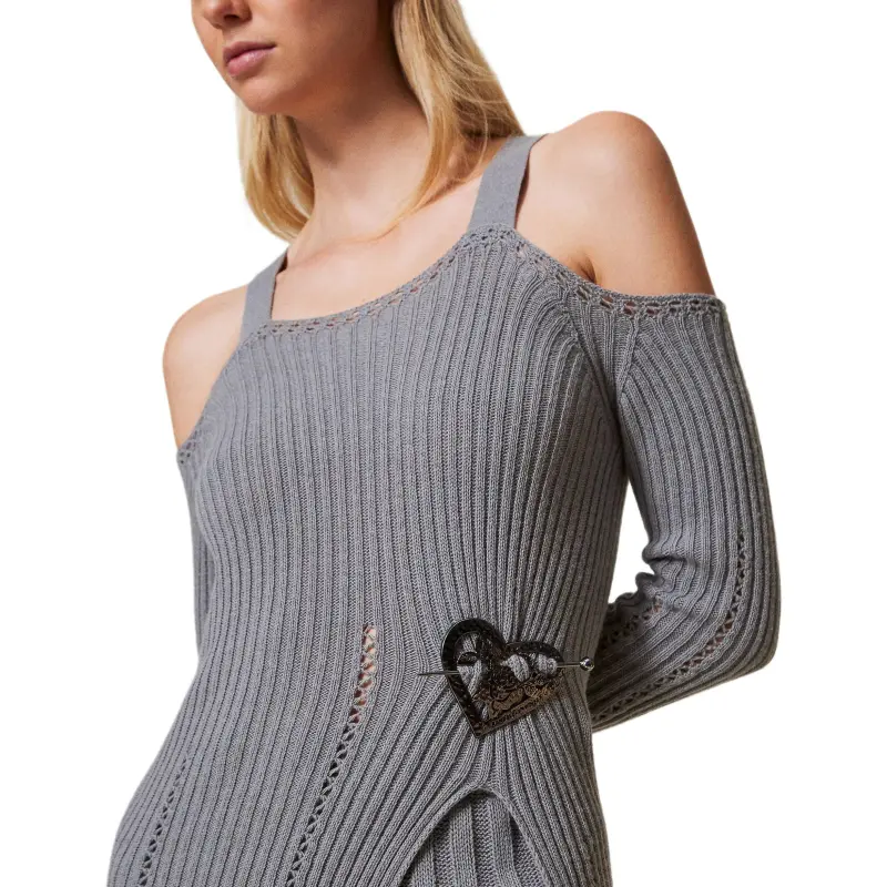 Twinset Brooch detail Top-5