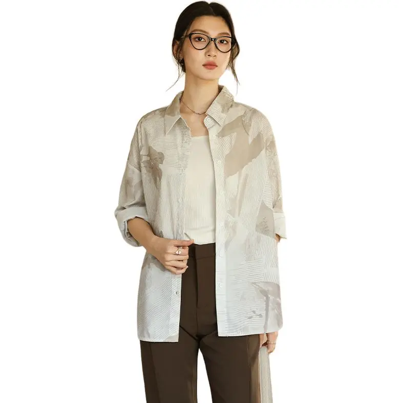La Chapelle Shirt Women's Silhouette Flower-1